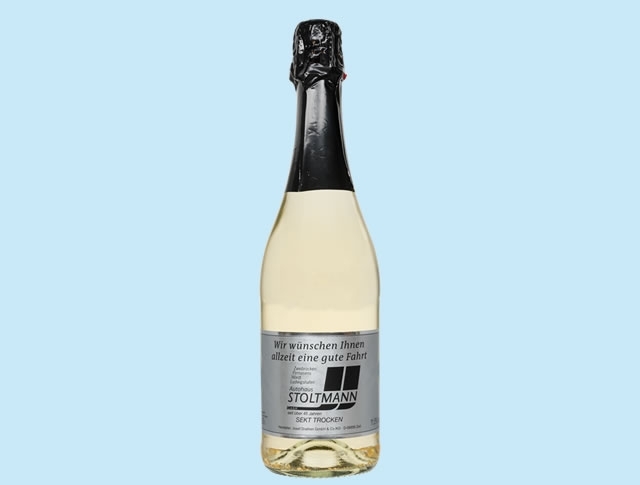 Secco, sparkling wine with own label